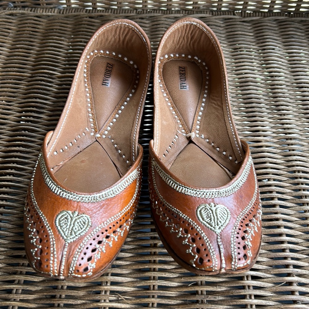 Zebidah flats brown and gold size 39 and 9